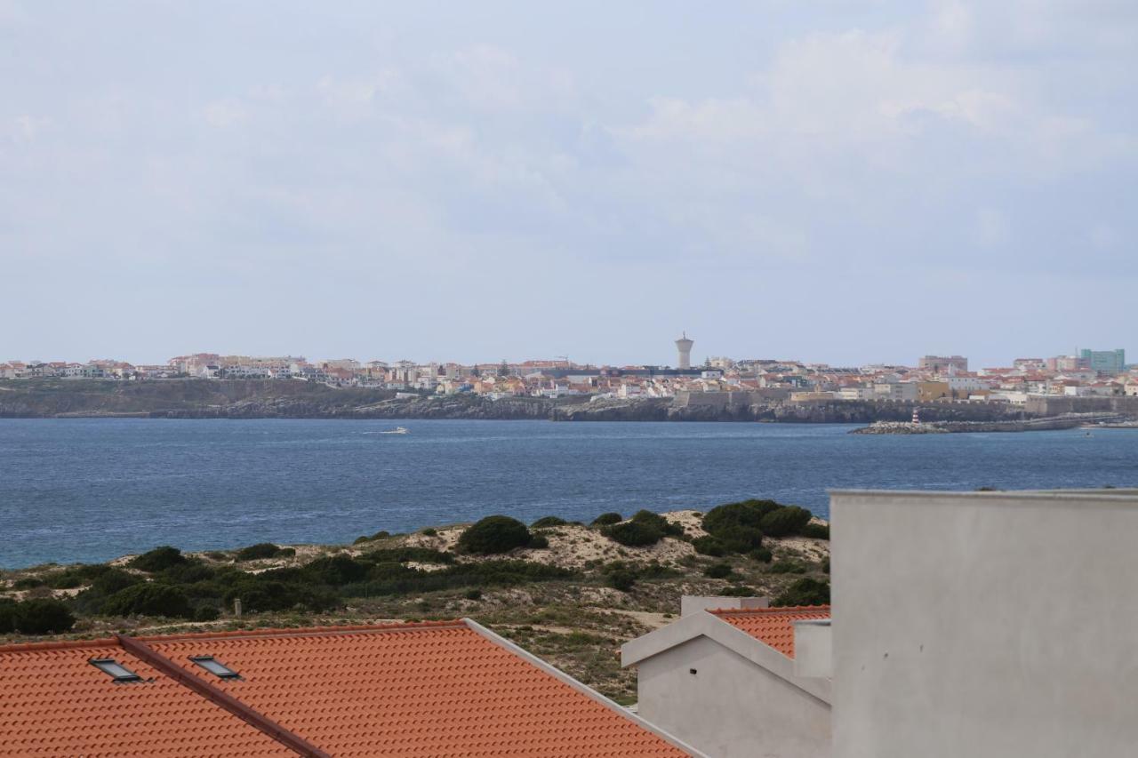 Surf And Stones Apartment Peniche Buitenkant foto